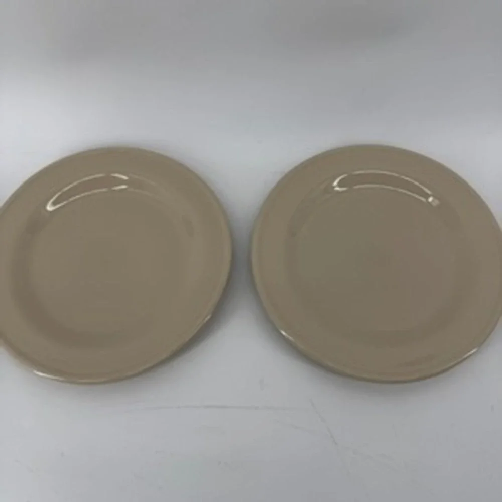 Henn‎ Pottery Tan Taupe Stoneware 8.75 Inch Salad Dessert Plates Set of 2 USA
